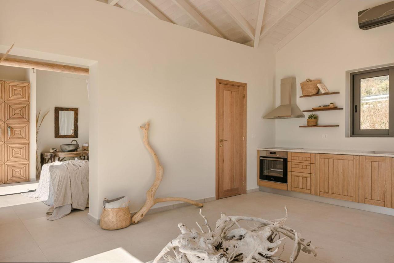 Spathes Suites Kefalonia - Luxury Suites Ratzaklíon Exterior photo