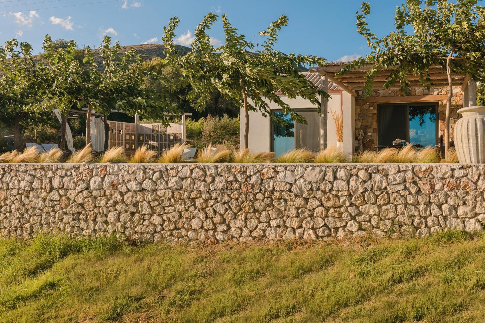 Spathes Suites Kefalonia - Luxury Suites Ratzaklíon Exterior photo