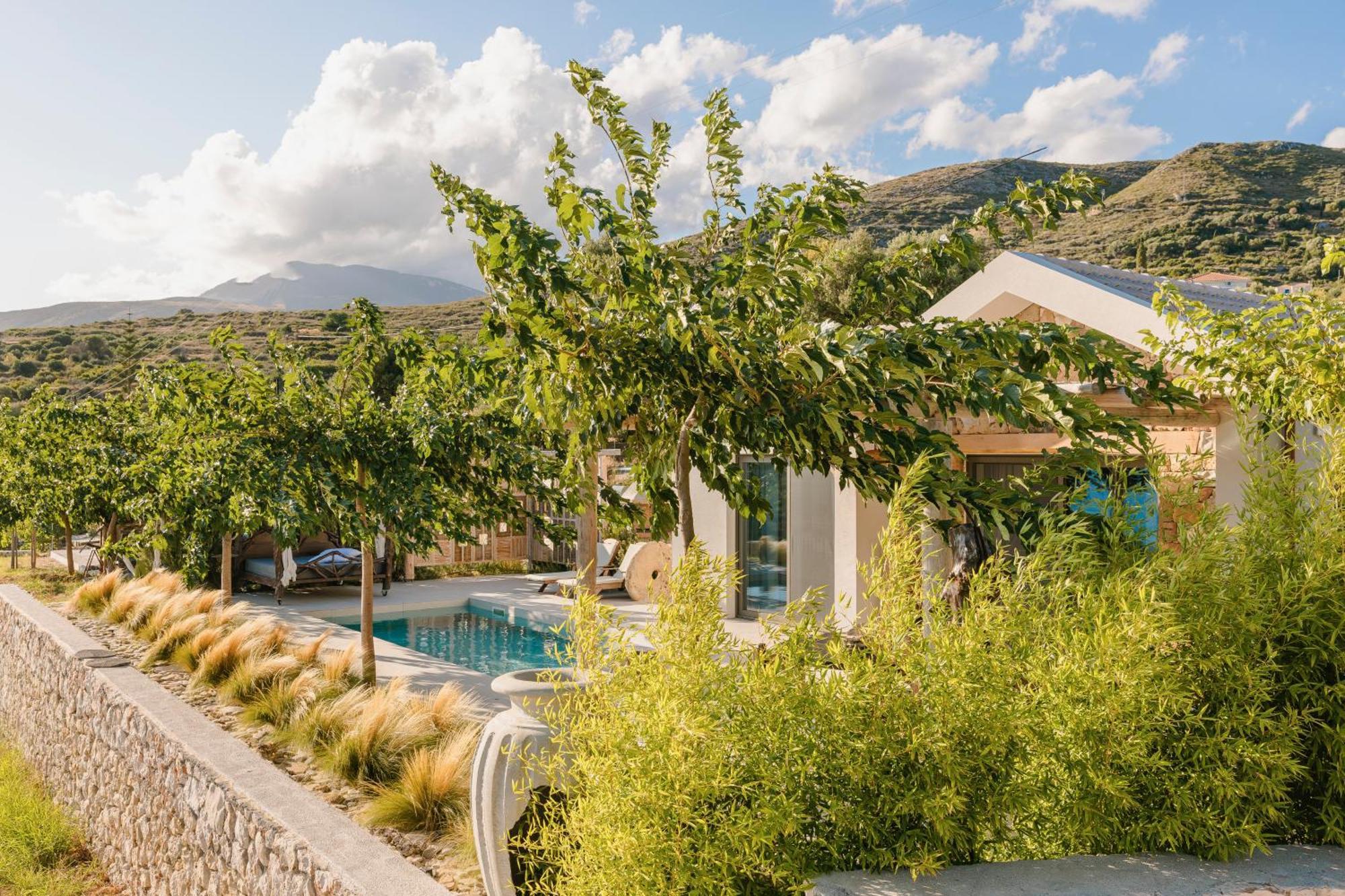 Spathes Suites Kefalonia - Luxury Suites Ratzaklíon Exterior photo