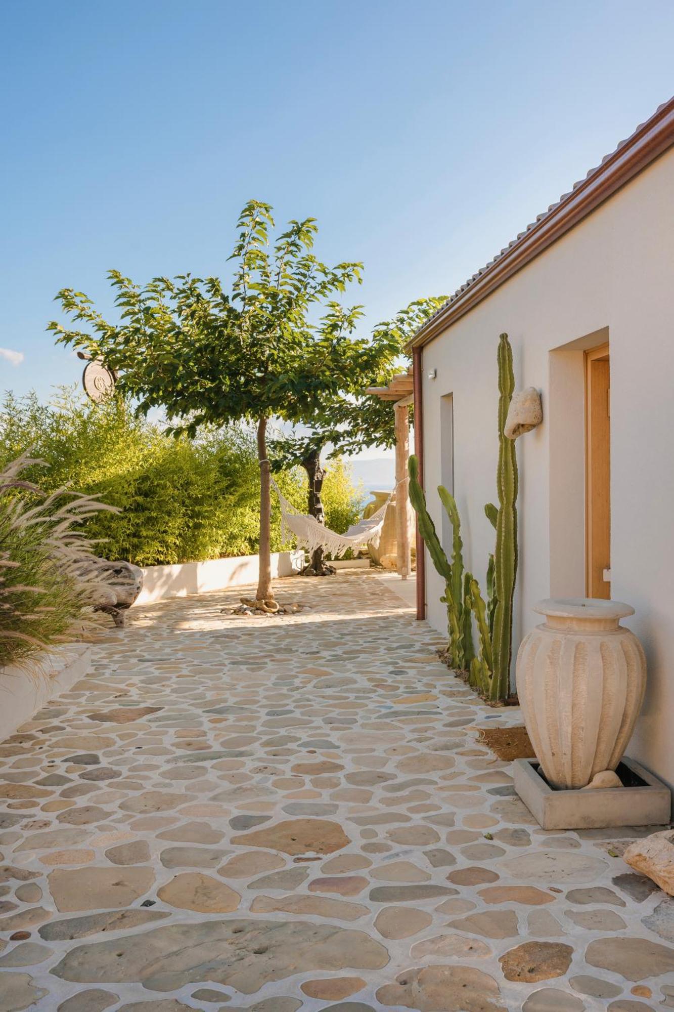 Spathes Suites Kefalonia - Luxury Suites Ratzaklíon Exterior photo